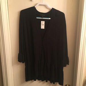 NWT. Lane Bryant 22/24 ruffle sleeve cardigan.